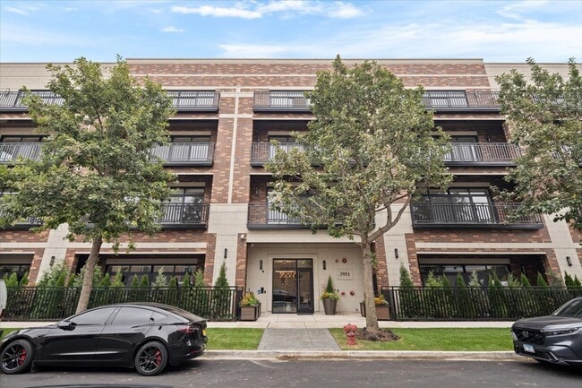 Photo - 3951 N Wayne Ave