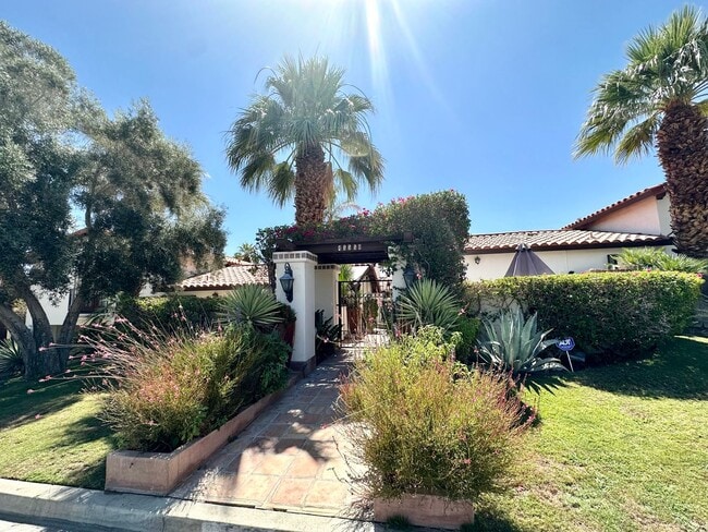 Photo - COMING SOON!! Charming FURNISHED 2 Bed 2 Bath Condo in Palm Desert close to El Paseo! Unidad D