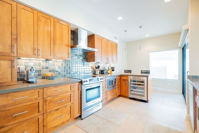 Photo - PRIVATE POOL - 2 BEDROOMS PLUS DEN