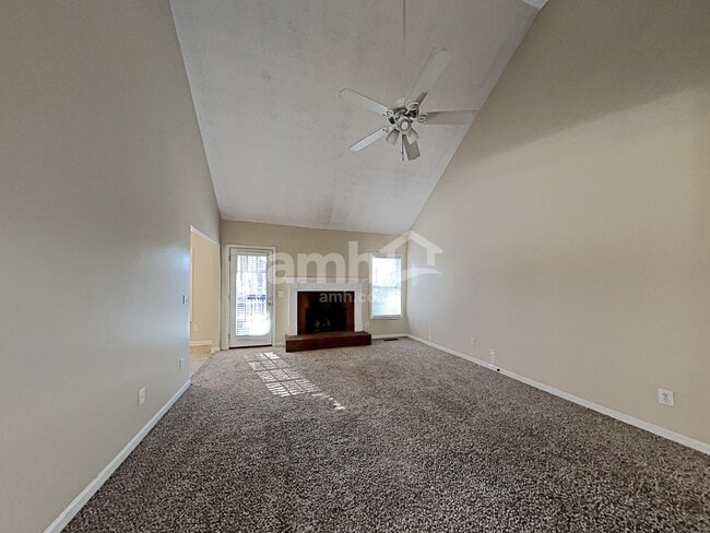 Photo - 2922 Oak Vista Way SW