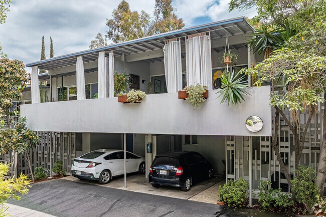 Alternate - 317 Monterey Rd