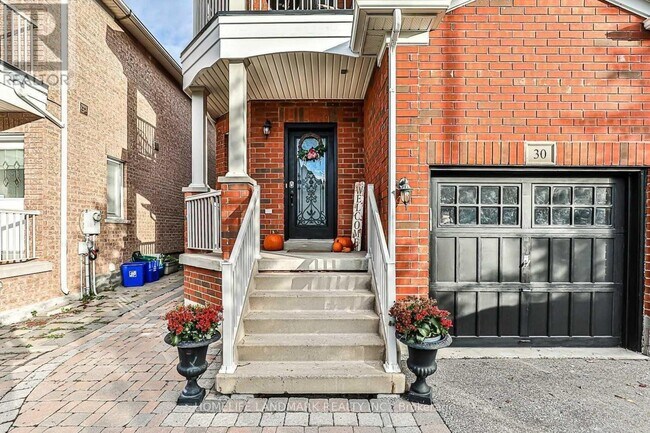 Photo - 30 Ozner Crescent