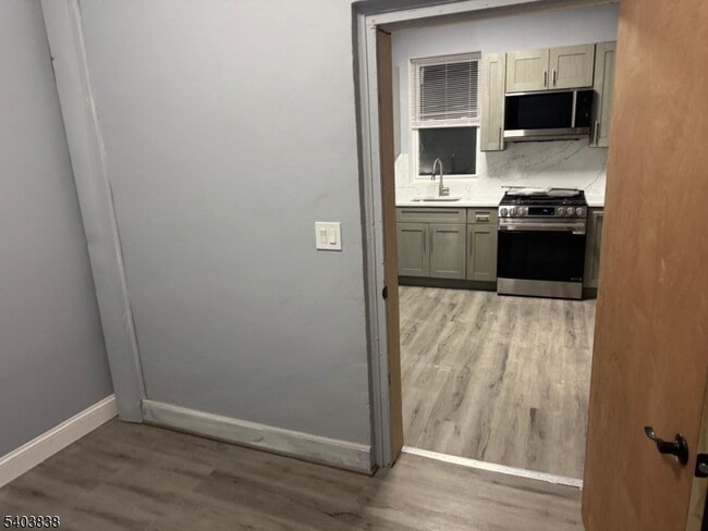 Photo - 422 Trenton Ave