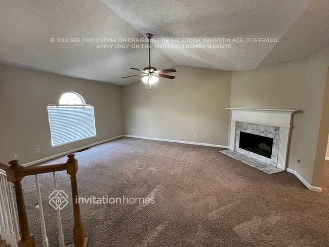 Photo - 842 Stonebridge Crescent