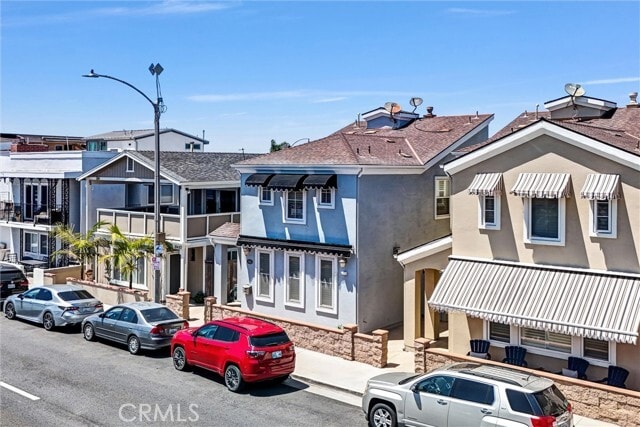 Photo - 206 E Balboa Blvd Casa