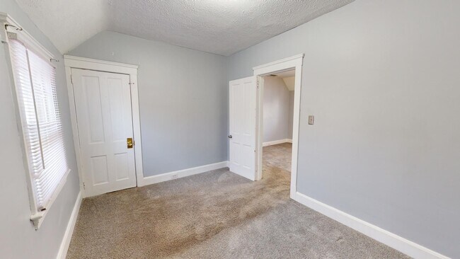 Photo - 3590 W 47th St Unidad 3590 W 47th Upper