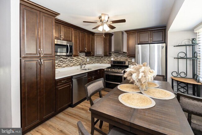 Photo - 912 Aston Martin Dr