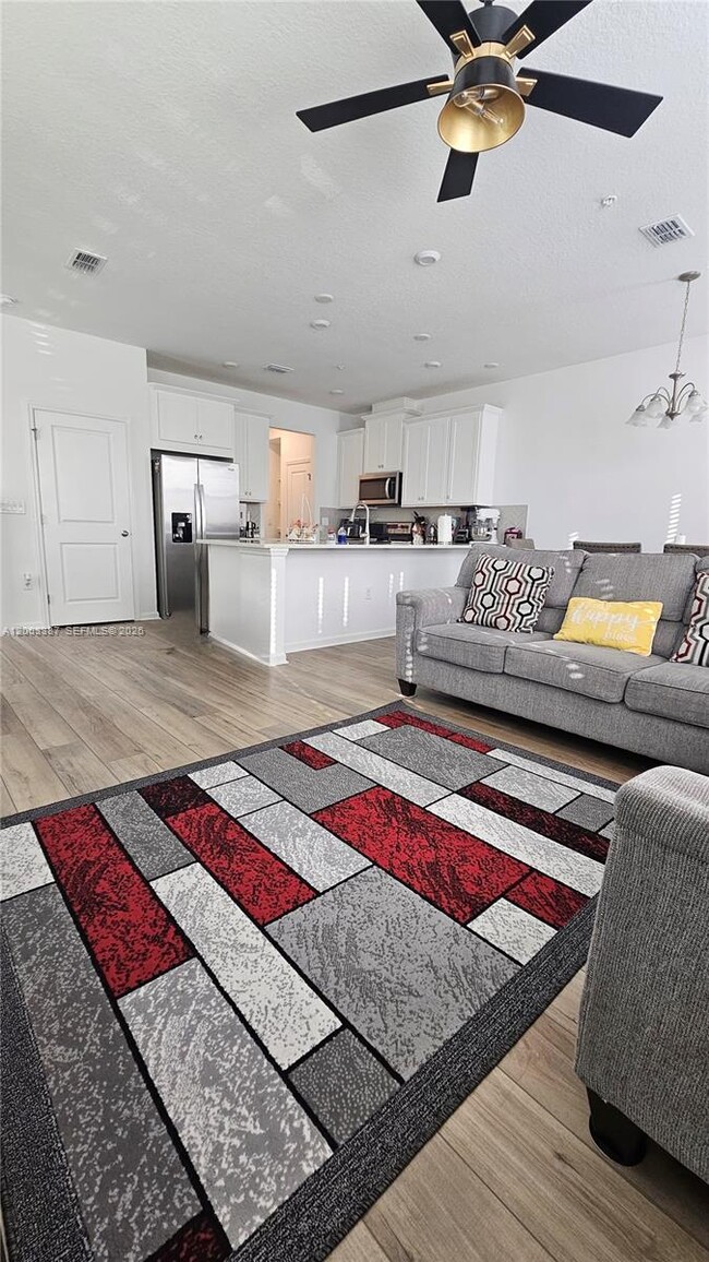 Photo - 7798 Clove Hitch Wy