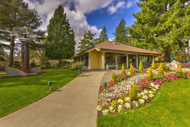 Building Photo - The Commons Rental