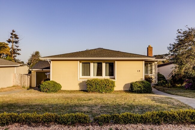 Photo - 13 Hermosa Ln