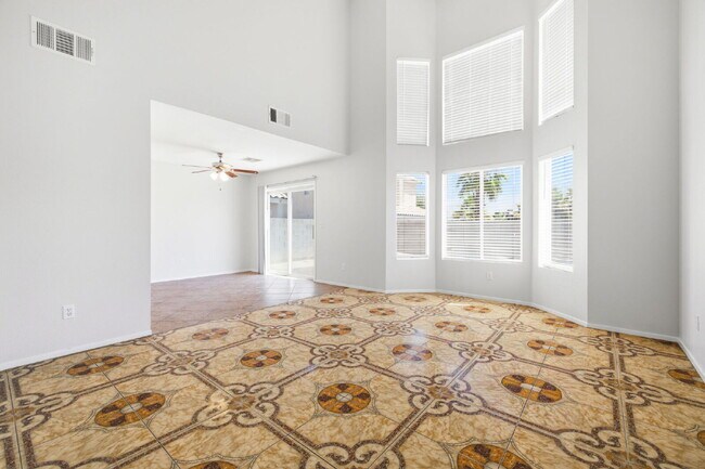Photo - "Modern Comfort Close to Nellis Airforce Base: Spacious 3-Bed Home with 2.5 Baths in Vibrant Las ...
