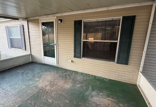 Photo - 787 Gillen St