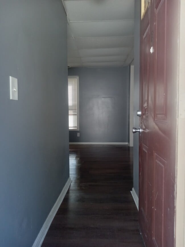 Building Photo - 100 Broadway St Unit 100 Broadway Rental