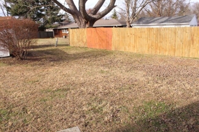 Photo - 520 N Oak St