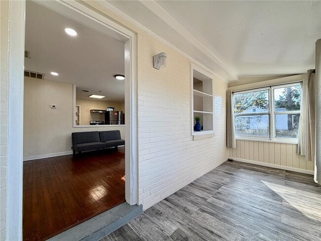 Photo - 3494 6th Ave N Unidad 1