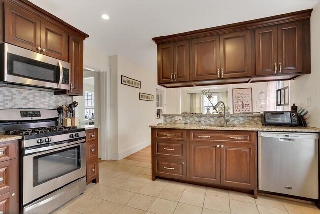 Photo - 35 Manning St Unit 2