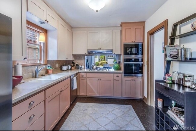 Photo - Stunning 3bed/3.5bath Brick Home in Ballard!