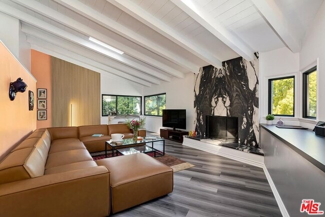 Photo - 3141 Lake Hollywood Dr