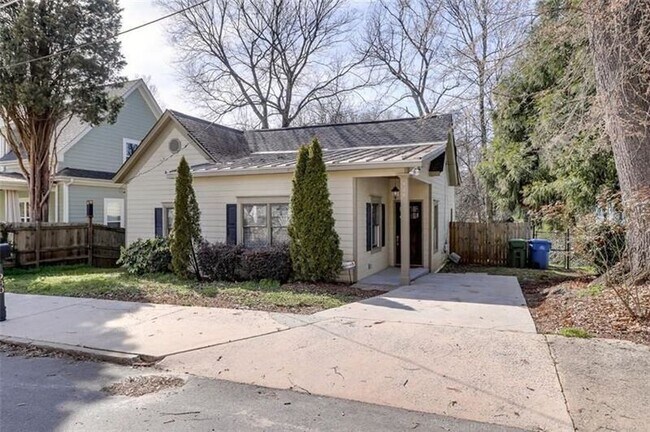 Building Photo - 980 Longley Ave NW