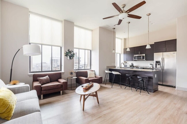 Photo - 10 Light St Unit ID1024652P