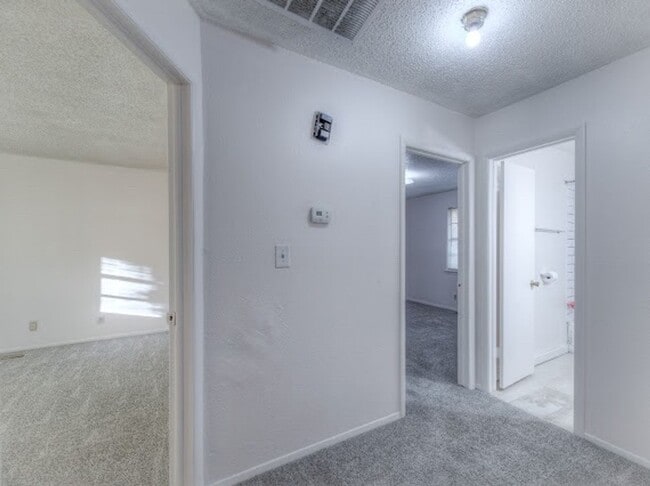 Photo - 2 Bedroom 1 Bath Duplex
