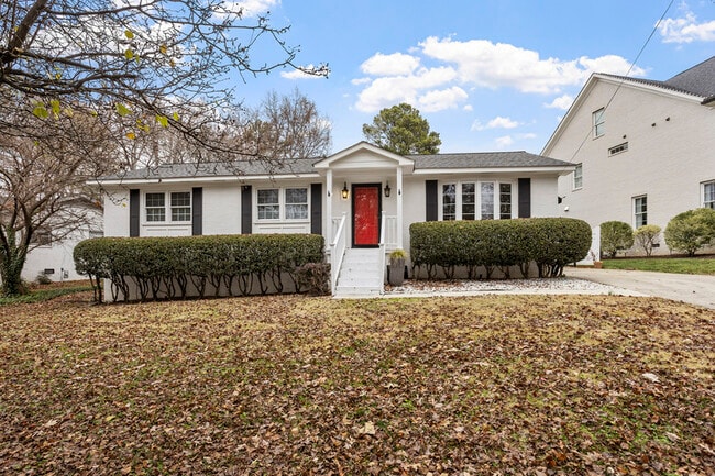 Photo - 301 Latimer Rd