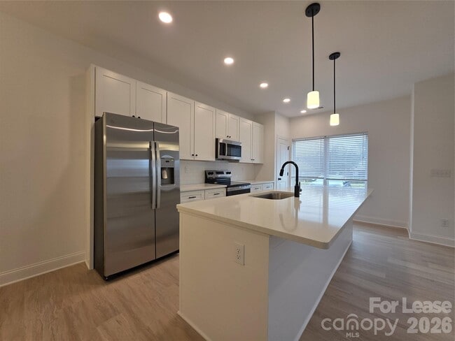 Photo - 420 S Shaver St