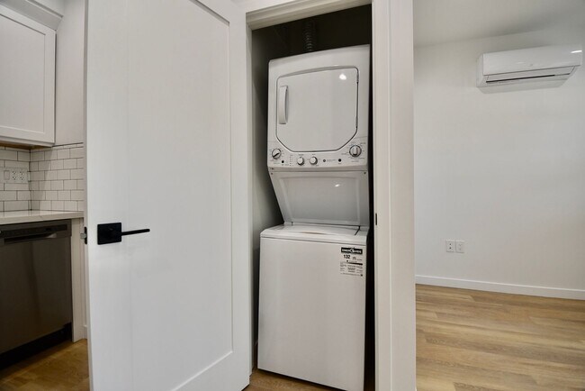 5754 Colfax Ave Unit 10