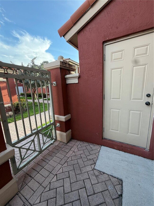 Photo - 6202 NW 115th Pl