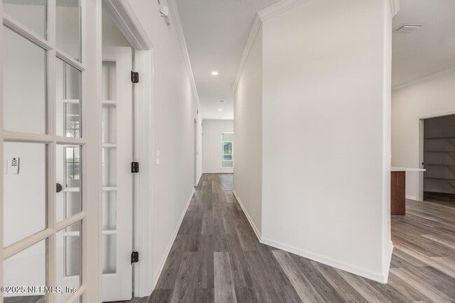 Photo - 737 Hazelmoor Ln