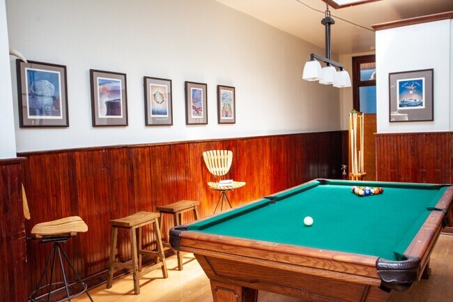 Photo - 119 S Main St