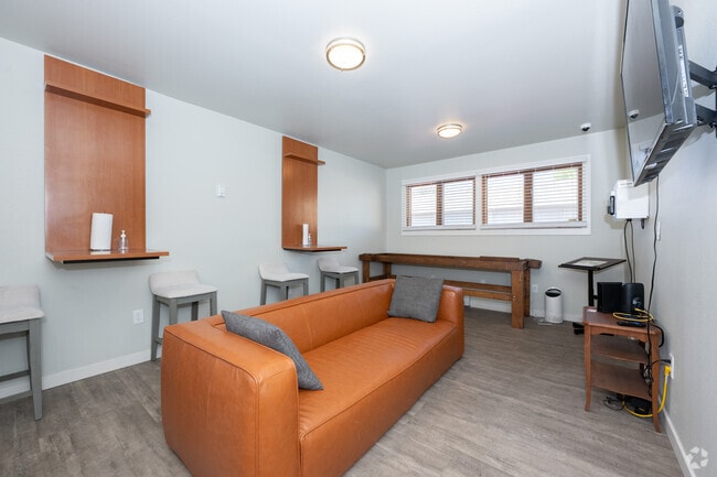 Clubhouse - Rock Creek