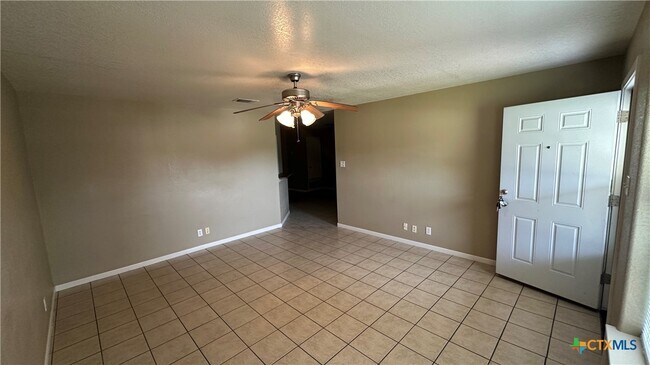 Photo - 3209 Baldwin Loop