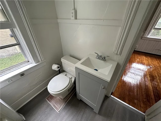 Photo - 525 Averill Ave Unidad #3 Down