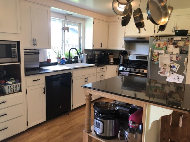 Photo - 2118 Elysium Ave