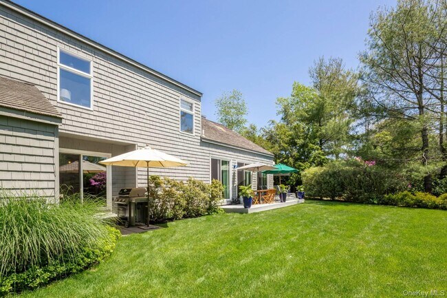 61 Huckleberry Ln