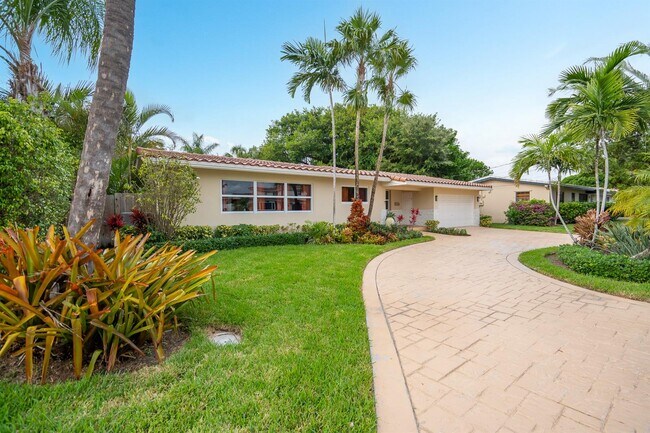 Photo - 2409 NE 22nd Ter