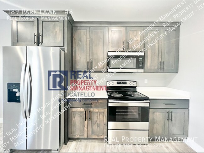 Photo - 3 Bedroom 2.5 Bathroom Town Home - 1 Car G... Unit #8