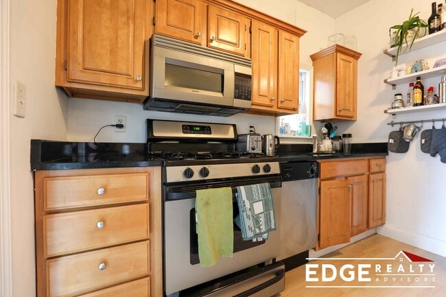 Photo - 109 Bolton St Unit 1