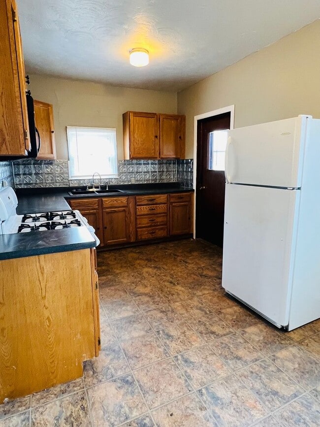 Photo - Grandview Plaza Home