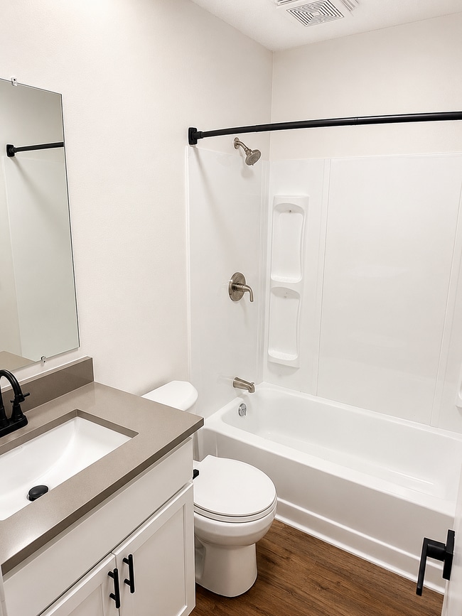 Premier Modern Bathroom(R3)