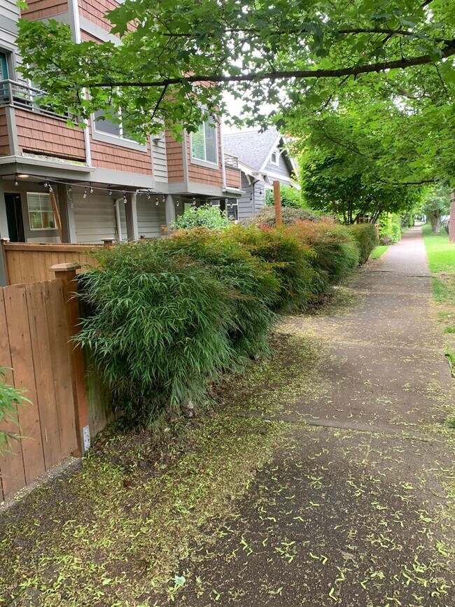 Photo - In the heart of Green Lake 3 bed 2.5 bath townhome for rent
