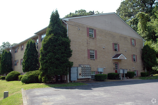 Building Photo - Washington Crossing Rental