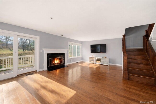 Photo - 42 Clarewood Dr