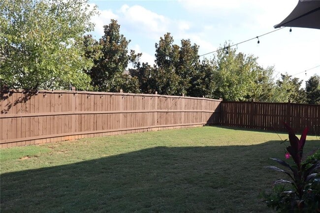 Photo - 701 Woodbridge Dr