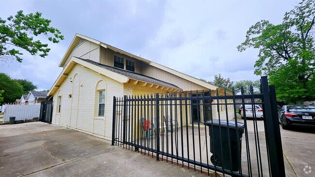 Building Photo - 9034 Triola Ln Rental