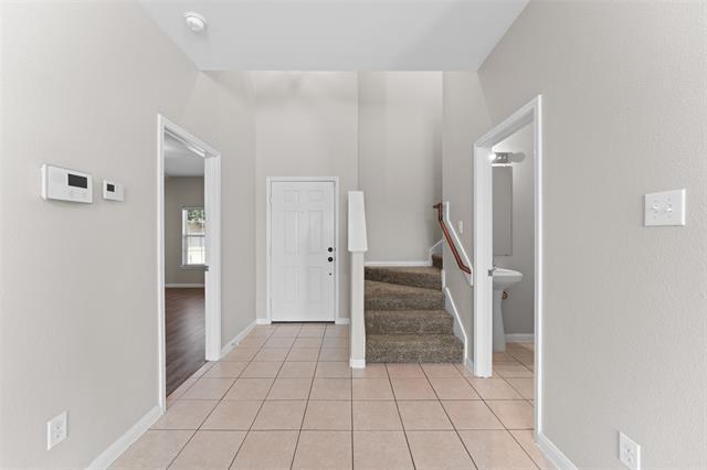 Photo - 504 Riverbed Dr