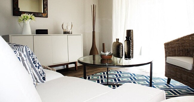 Photo - Promenade At Edgewater Apartments