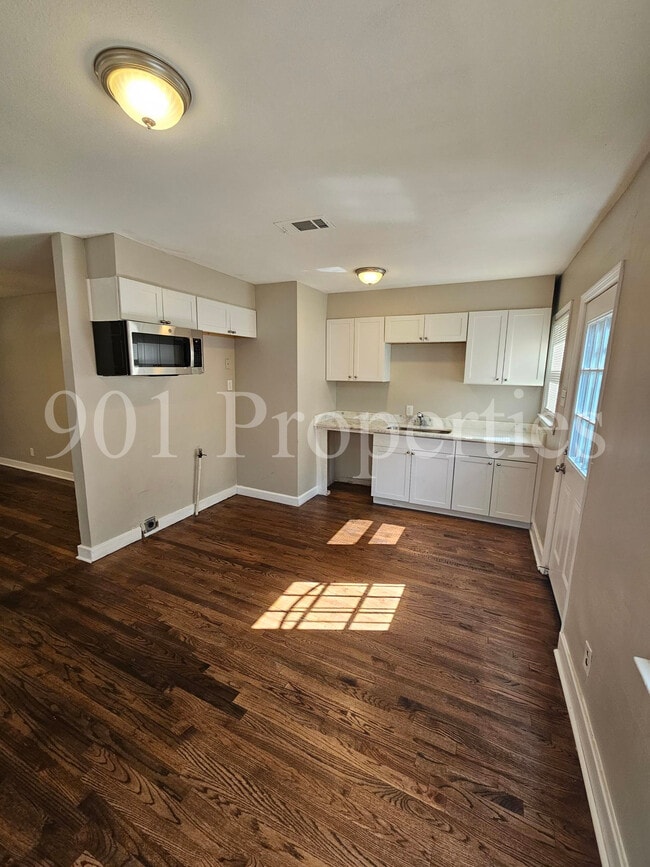 Photo - 135 Plainview St