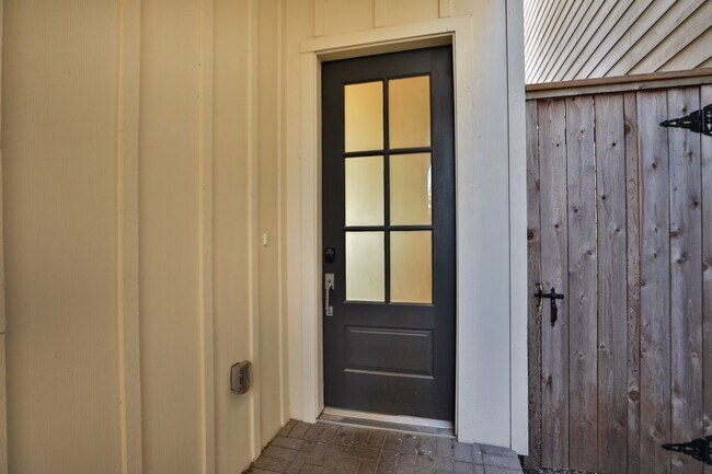 Photo - 1626 Northwood St